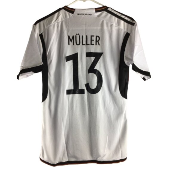 Thomas Müller Soccer Kids Uniform Size 28 - Picture 1 of 10